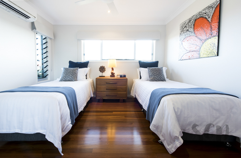 holiday home photographer, Air b&b photographer sunshine post